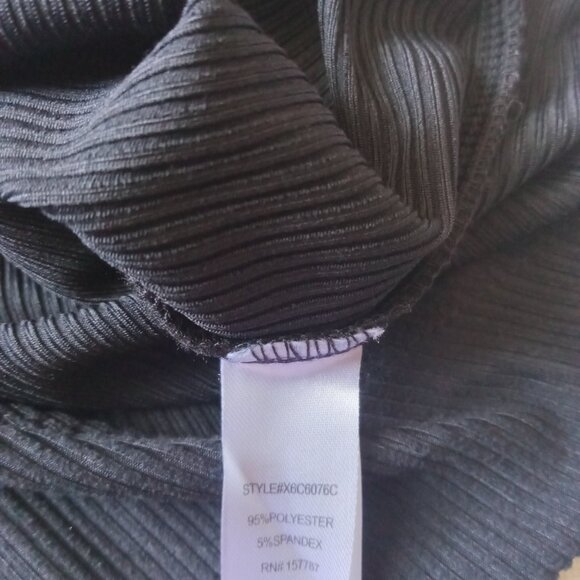 Full Circle Trends Plus Size Solid Black Ribbed Ruffle Strap Bodysuit Women's 2X - Picture 4 of 12